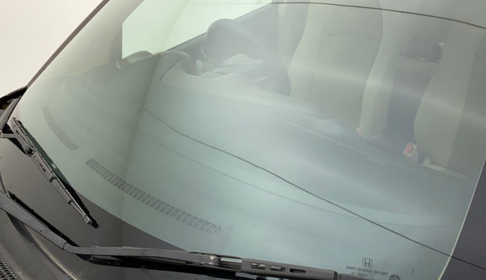 2013 Honda Amaze 1.2L I-VTEC VX AT, Petrol, Automatic, 77,130 km, Front windshield - Minor spot on windshield