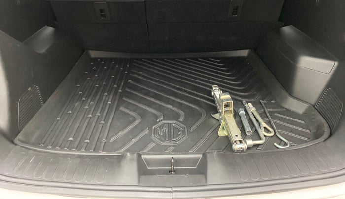 2019 MG HECTOR SHARP DCT PETROL, Petrol, Automatic, Boot Inside