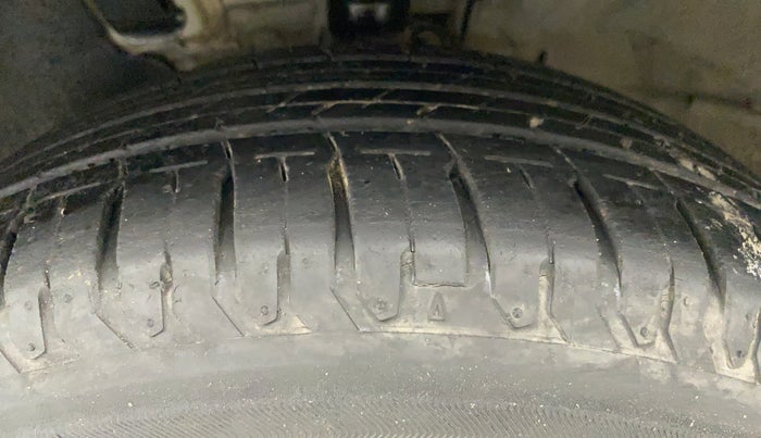2019 Hyundai Verna 1.6 VTVT SX, Petrol, Manual, 15,101 km, Left Front Tyre Tread