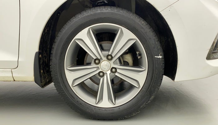 2019 Hyundai Verna 1.6 VTVT SX, Petrol, Manual, 15,101 km, Right Front Wheel