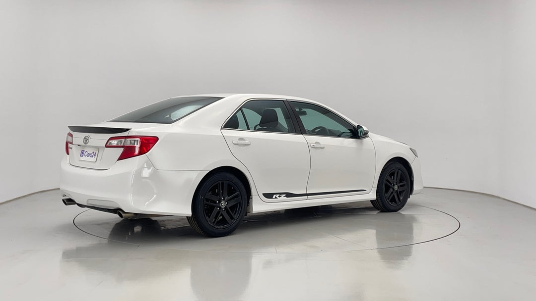 2014 Toyota Camry Rz S.e., Automatic, 162214 km, Right Back Diagonal (45- Degree) View