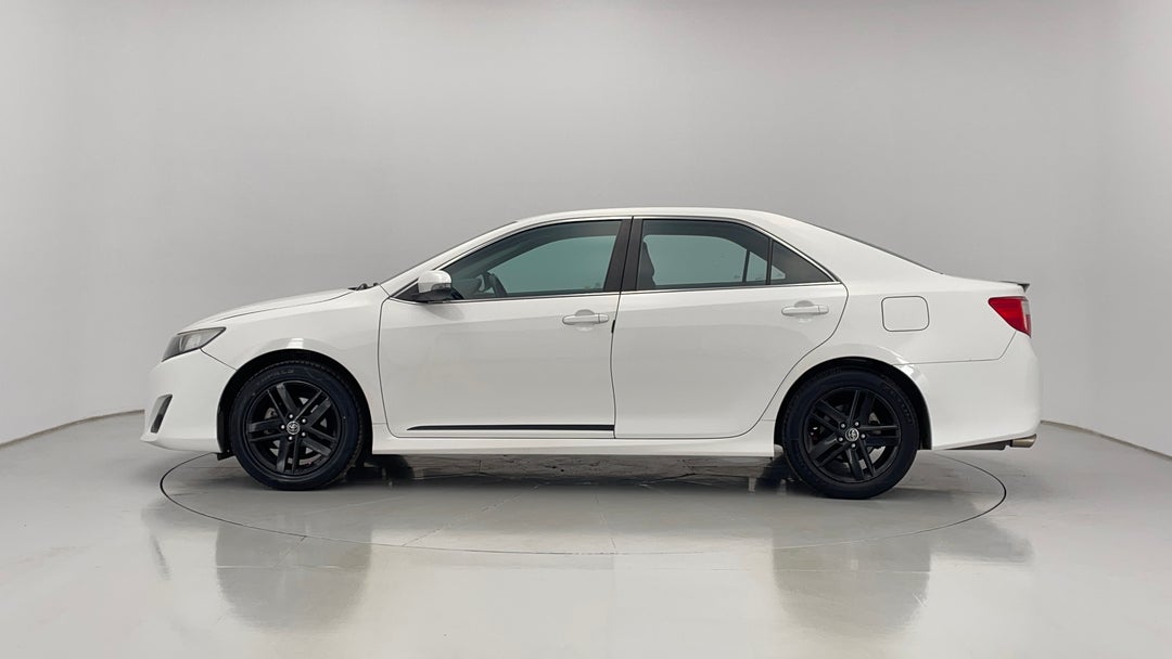 2014 Toyota Camry Rz S.e., Automatic, 162214 km, Left Side View