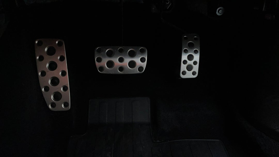 Pedals and Footmat