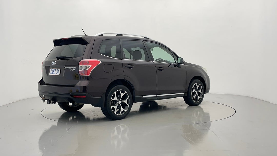 Right Back Diagonal (45- Degree) View