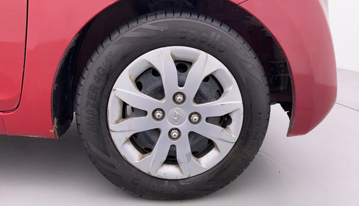 2018 Hyundai Eon SPORTZ, Petrol, Manual, 87,043 km, Right Front Wheel
