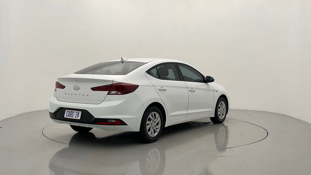 Right Back Diagonal (45- Degree) View