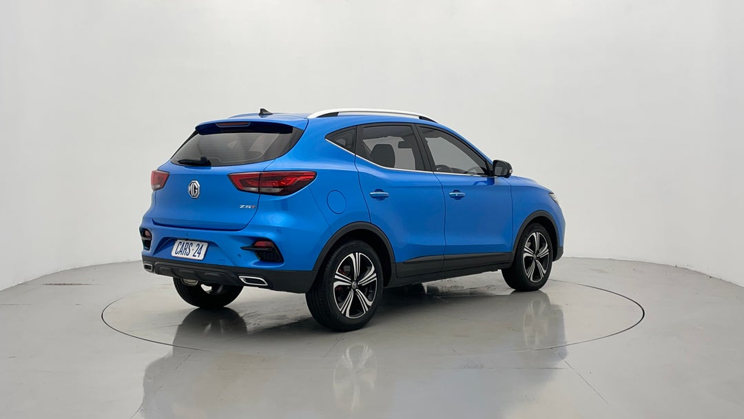 Right Back Diagonal (45- Degree) View