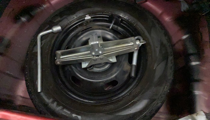 2018 Datsun Redi Go T (O), Petrol, Manual, 57,646 km, Dicky (Boot door) - Tool missing