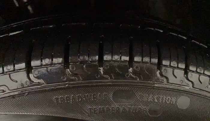 2018 Datsun Redi Go T (O), Petrol, Manual, 57,646 km, Left Front Tyre Tread