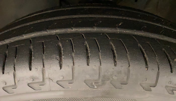 2017 Maruti IGNIS ZETA 1.2 AMT, Petrol, Automatic, 34,024 km, Left Front Tyre Tread