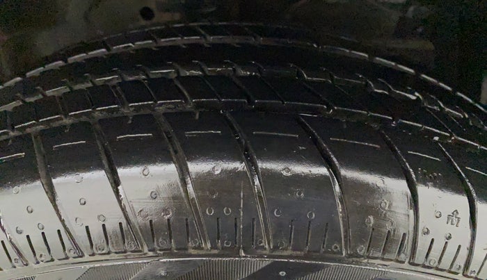 2012 Maruti Swift Dzire ZDI, Diesel, Manual, 71,457 km, Right Front Tyre Tread