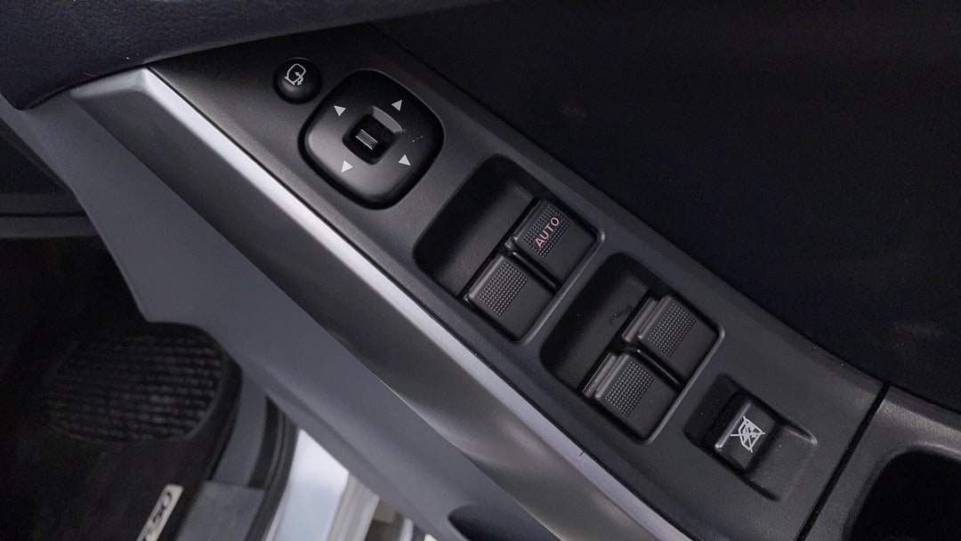 Drivers Side Door Panel Controls