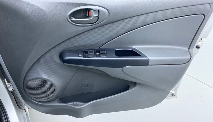 2012 Toyota Etios Liva GD, Diesel, Manual, 1,59,864 km, Driver Side Door Panels Control