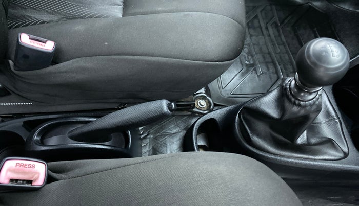 2012 Toyota Etios Liva GD, Diesel, Manual, 1,59,864 km, Gear Lever