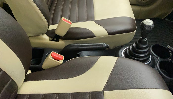 2014 Honda Brio VX MT, Petrol, Manual, 55,425 km, Gear Lever