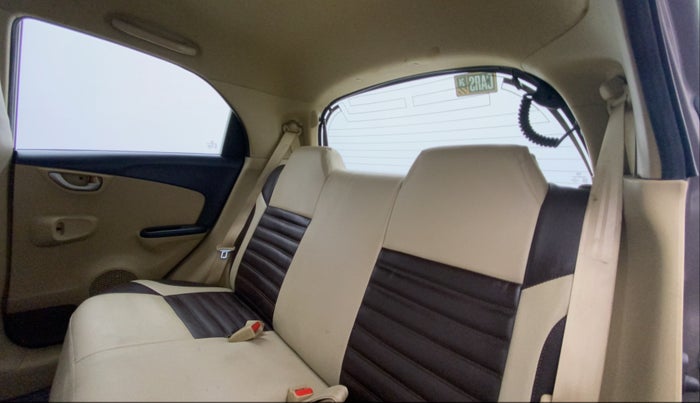 2014 Honda Brio VX MT, Petrol, Manual, 55,425 km, Right Side Rear Door Cabin