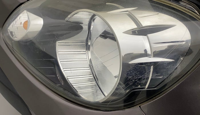 2014 Honda Brio VX MT, Petrol, Manual, 55,425 km, Left headlight - Minor scratches