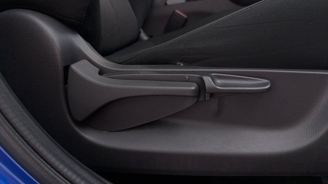 2023 Mitsubishi Eclipse Cross Ls (2wd), Automatic, 53498 km, Drivers Side Adjustment Panel