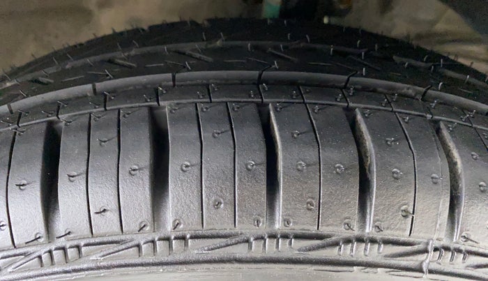 2017 Maruti Dzire VXI, Petrol, Manual, 53,119 km, Right Front Tyre Tread