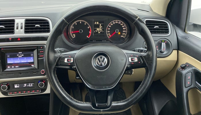 2016 Volkswagen Ameo HIGHLINE 1.2, Petrol, Manual, 26,324 km, Steering Wheel Close Up