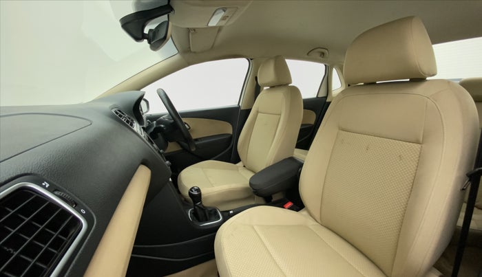 2016 Volkswagen Ameo HIGHLINE 1.2, Petrol, Manual, 26,324 km, Right Side Front Door Cabin