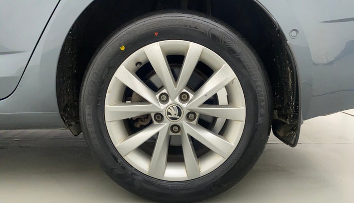 2017 Skoda Octavia STYLE PLUS AT 1.8 TSI, Petrol, Automatic, 80,119 km, Left Rear Wheel