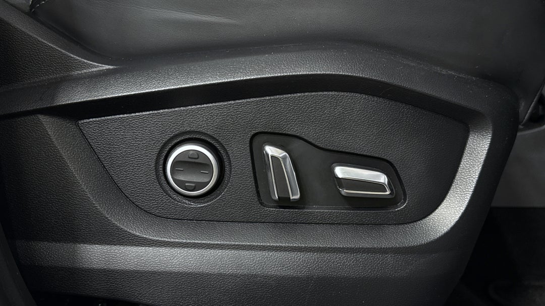 2024 Chery Tiggo 8 Pro Max Elite 2WD, Automatic, 20388 km, Drivers Side Adjustment Panel