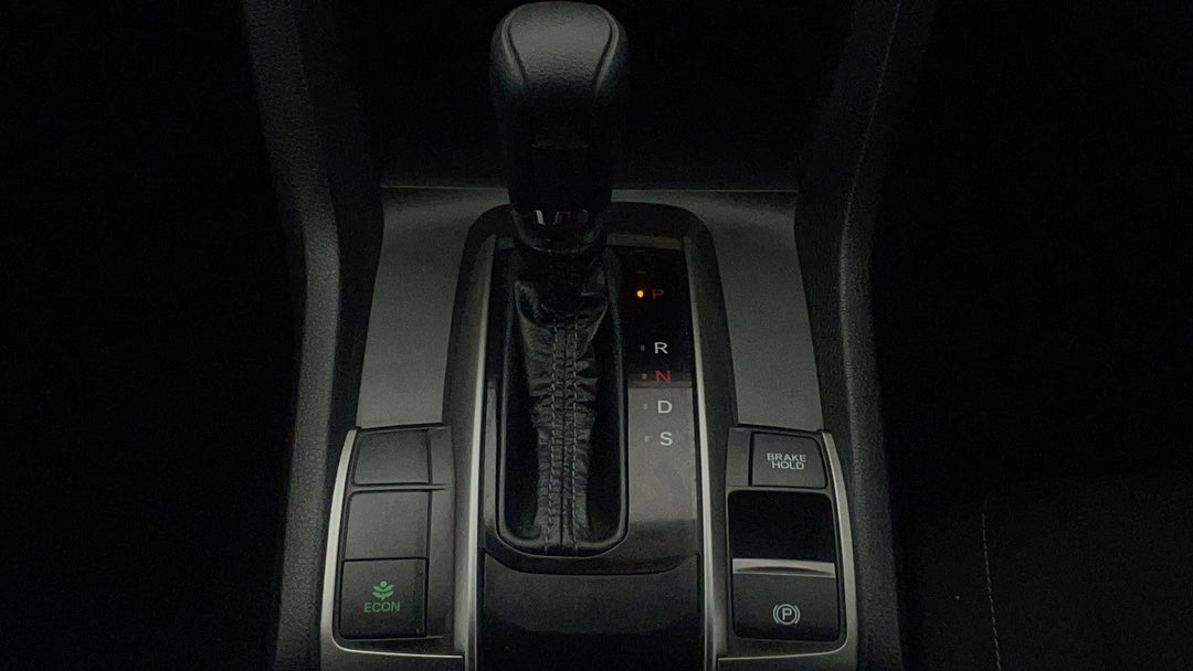 2017 Honda Civic Vti-l, Automatic, 52090 km, Gear Lever 