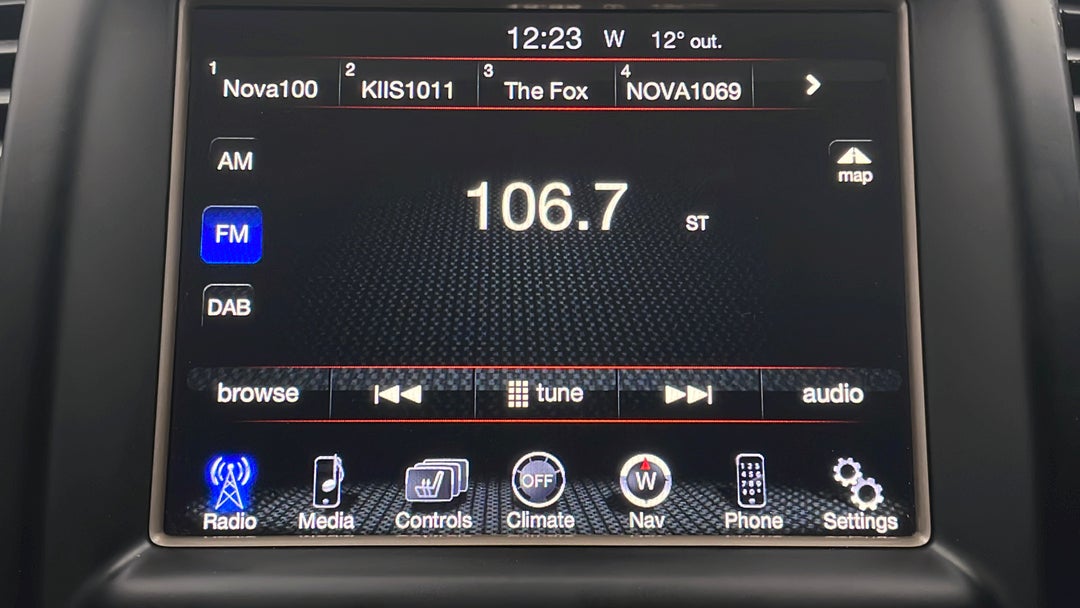 2015 Jeep Grand Cherokee Limited (4x4), Automatic, 85195 km, Infotainment System