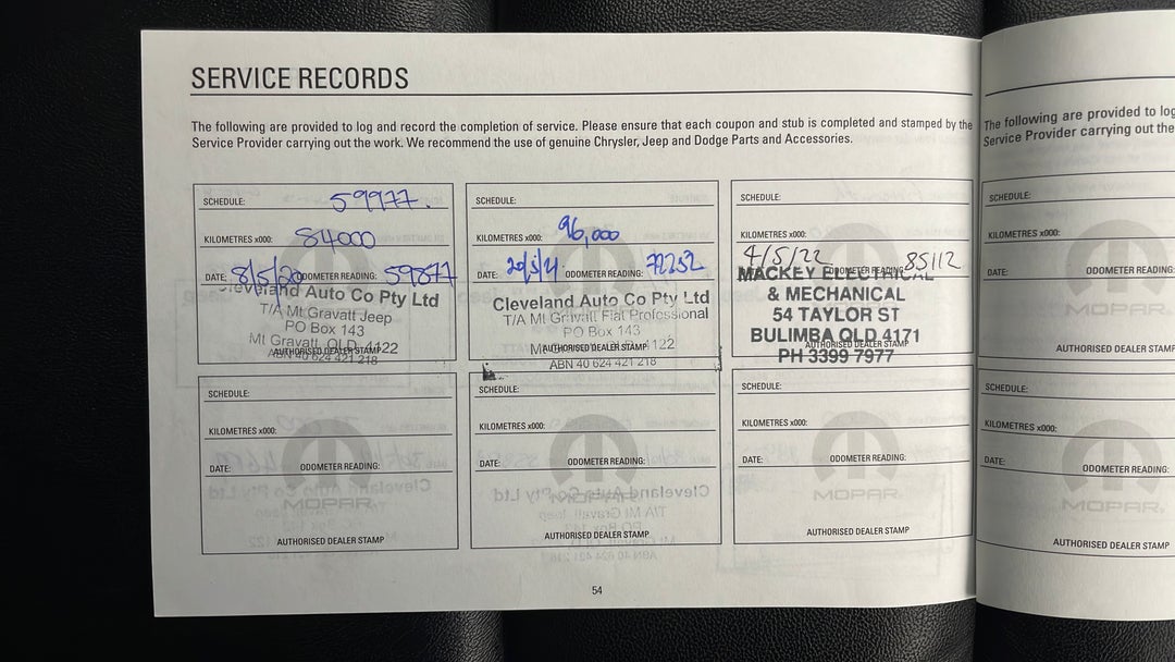 2015 Jeep Grand Cherokee Limited (4x4), Automatic, 85195 km, Service History