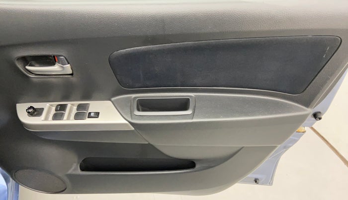 2012 Maruti Wagon R 1.0 VXI, Petrol, Manual, 60,862 km, Driver Side Door Panels Control