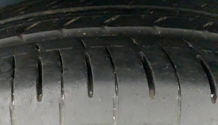 2018 Maruti IGNIS DELTA 1.2, Petrol, Manual, 32,089 km, Right Rear Tyre Tread