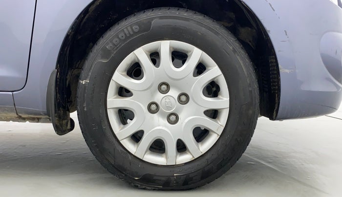 2011 Hyundai i20 MAGNA O 1.2, Petrol, Manual, 29,806 km, Right Front Wheel