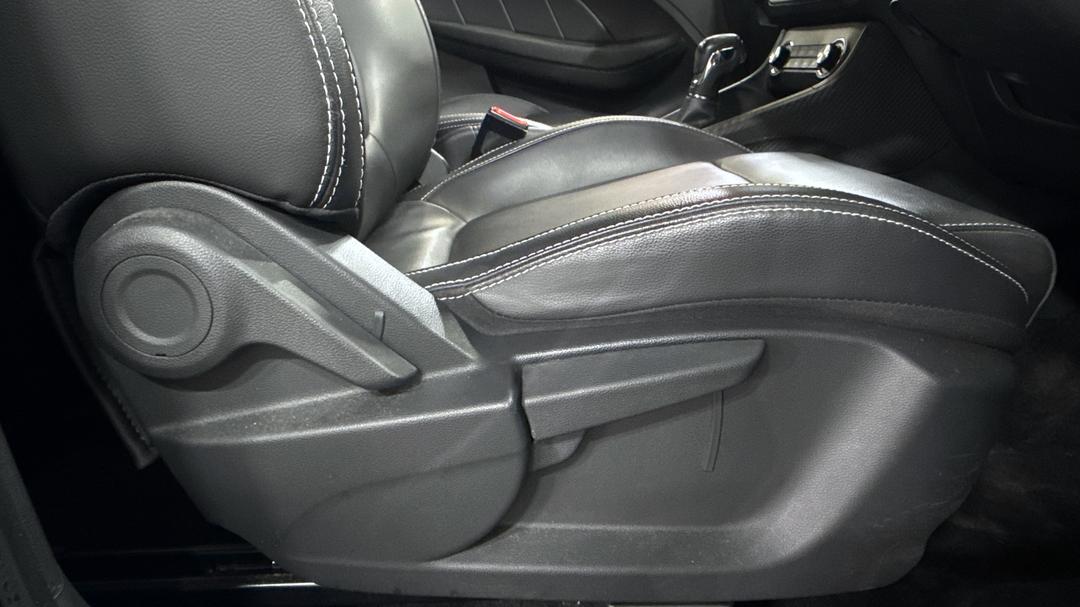 2023 MG ZS Excite, Automatic, 46603 km, Drivers Side Adjustment Panel