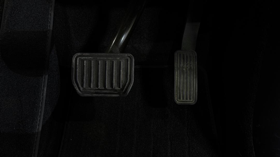 2022 Tesla Model Y Rear-wheel Drive, Automatic, 31139 km, Pedals and Footmat