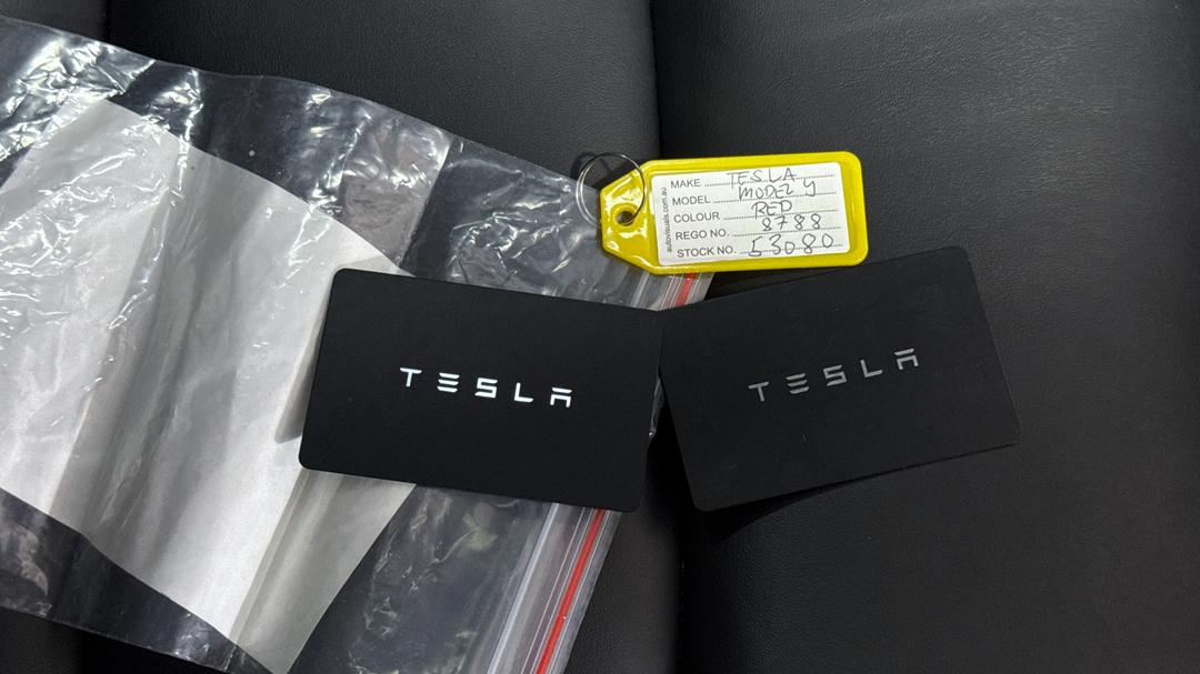 2022 Tesla Model Y Rear-wheel Drive, Automatic, 31139 km, Key Close-up