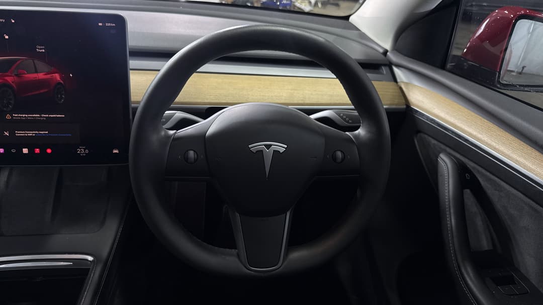 2022 Tesla Model Y Rear-wheel Drive, Automatic, 31139 km, Steering Wheel Close-up