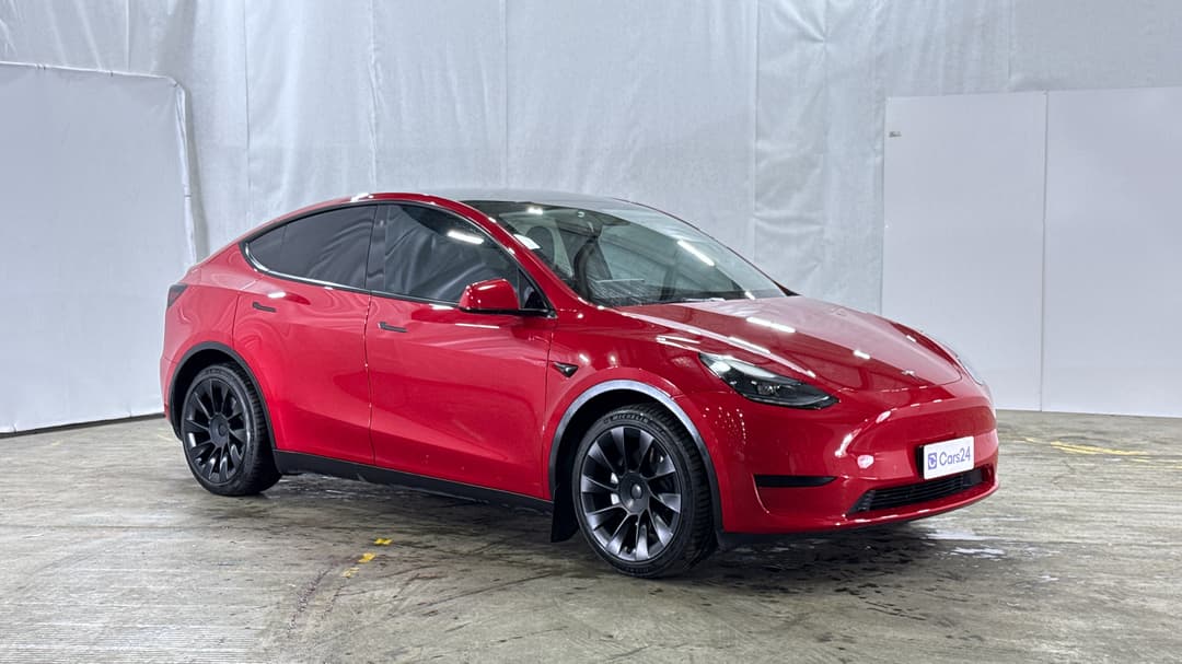 2022 Tesla Model Y Rear-wheel Drive, Automatic, 31139 km, Right Front Diagonal (45- Degree) View