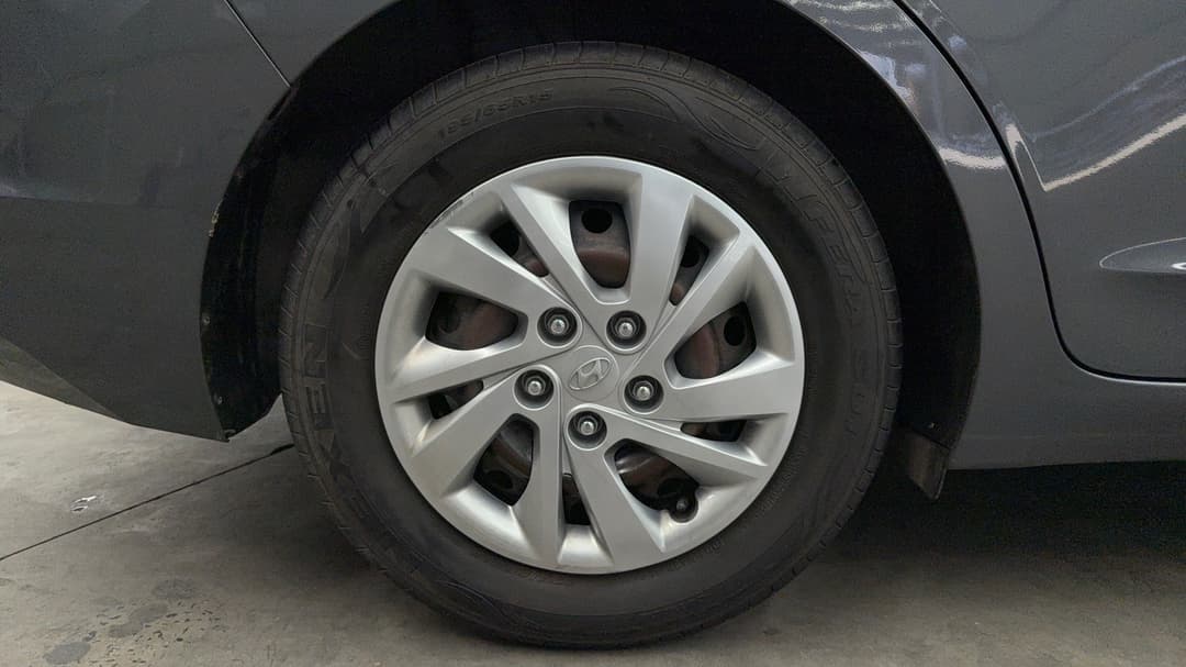 2018 Hyundai Elantra Go, Automatic, 64710 km, Right Rear Wheel