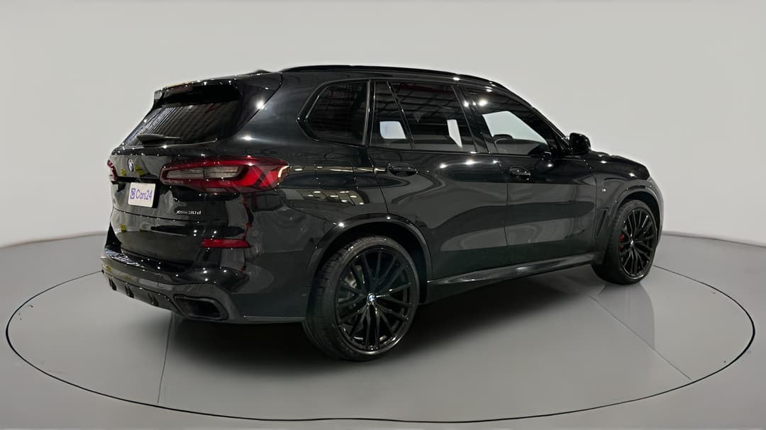 2021 BMW X5 xDrive30d, Automatic, 67438 km, Right Back Diagonal (45- Degree) View