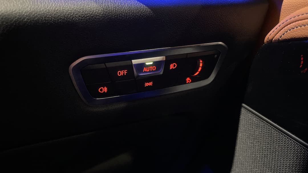 2021 BMW X5 xDrive30d, Automatic, 67438 km, Utility Switches/Buttons