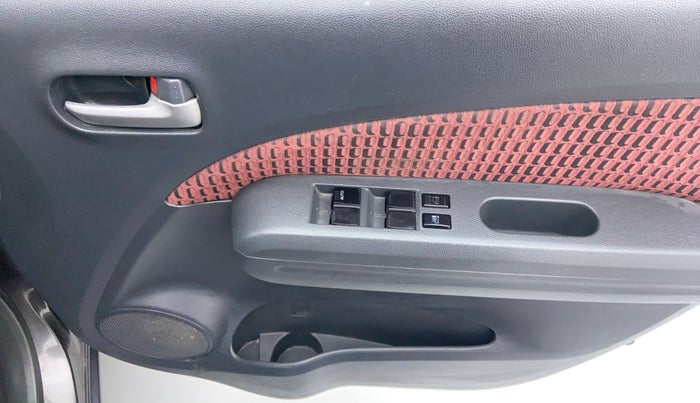 2014 Maruti Ritz VDI, Diesel, Manual, 94,522 km, Driver Side Door Panels Controls