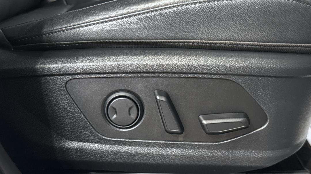 2024 Kia Sportage Gt-line (AWD), Automatic, 36970 km, Drivers Side Adjustment Panel