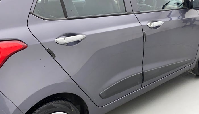 2019 Hyundai Grand i10 SPORTZ 1.2 KAPPA VTVT, CNG, Manual, 44,726 km, Right rear door - Minor scratches