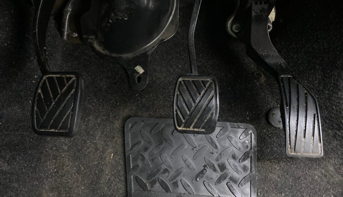2010 Maruti Swift Dzire VXI, Petrol, Manual, 77,507 km, Pedals
