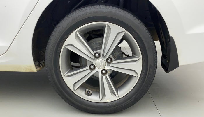 2019 Hyundai Verna 1.6 CRDI SX, Diesel, Manual, 86,659 km, Left Rear Wheel