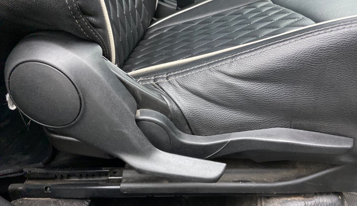 2019 Toyota Glanza V, Petrol, Manual, 90,148 km, Driver Side Adjustment Panel