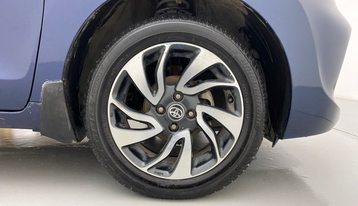 2019 Toyota Glanza V, Petrol, Manual, 90,148 km, Right Front Wheel