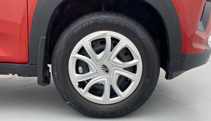 2018 Mahindra KUV 100 NXT K4+ 6S, Petrol, Manual, 22,785 km, Right Front Wheel