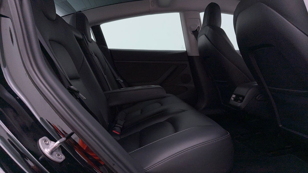 2023 Tesla Model 3 Rear-wheel Drive, Automatic, 38646 km, Right Side Rear Door Cabin View
